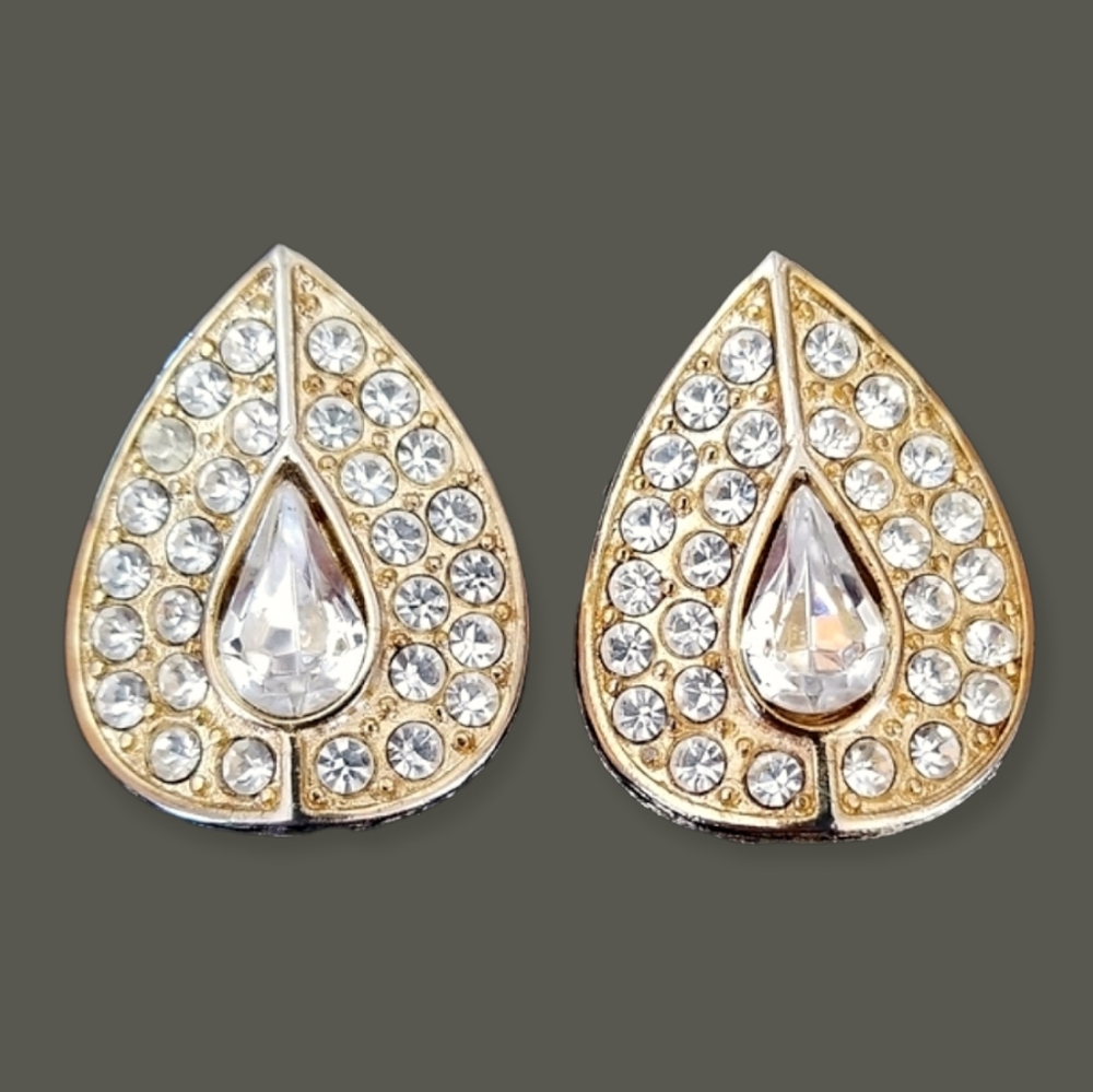 Vintage Elegant Rhinestone Gold Tone Clip Earrings